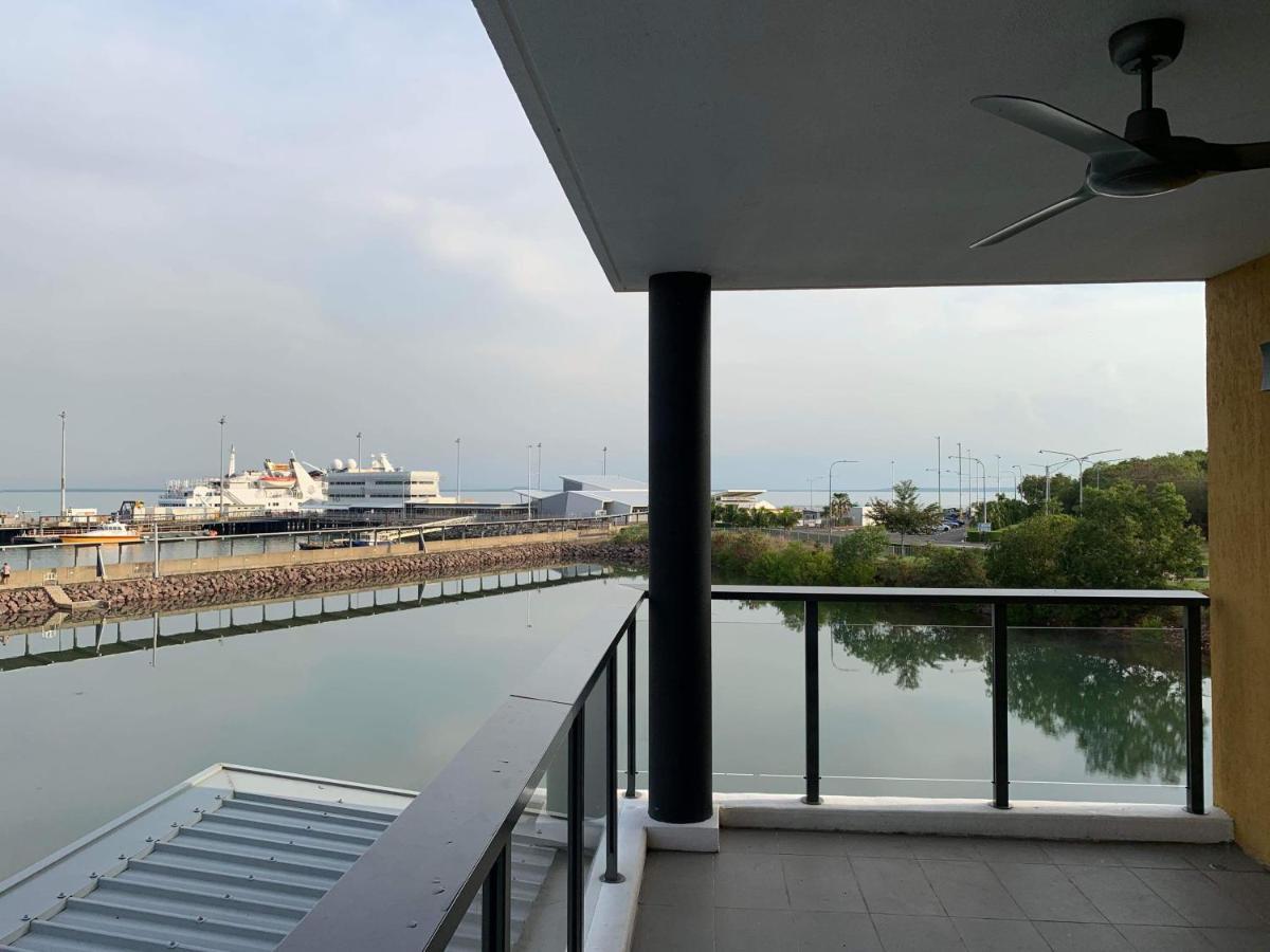 Serenity Harbour Views At Waterfront *